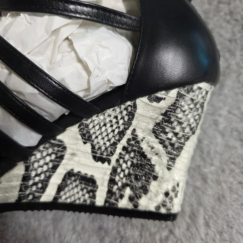Amalfi Rangoni Black Italian Leather‎ Snakeskin Wedge Gladiator Sandals 9.5M NEW